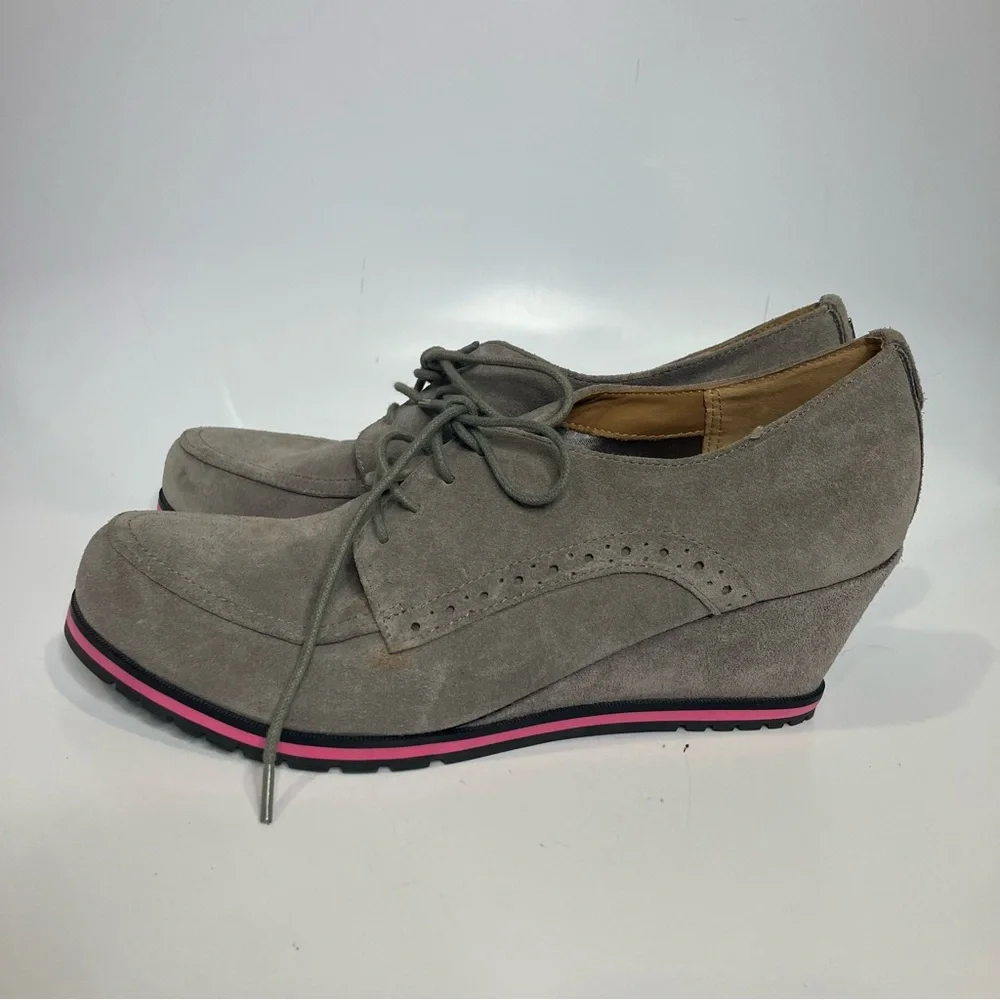 Isaac Mizrahi gray suede wedge oxfords women's size 9 punk business casual‎